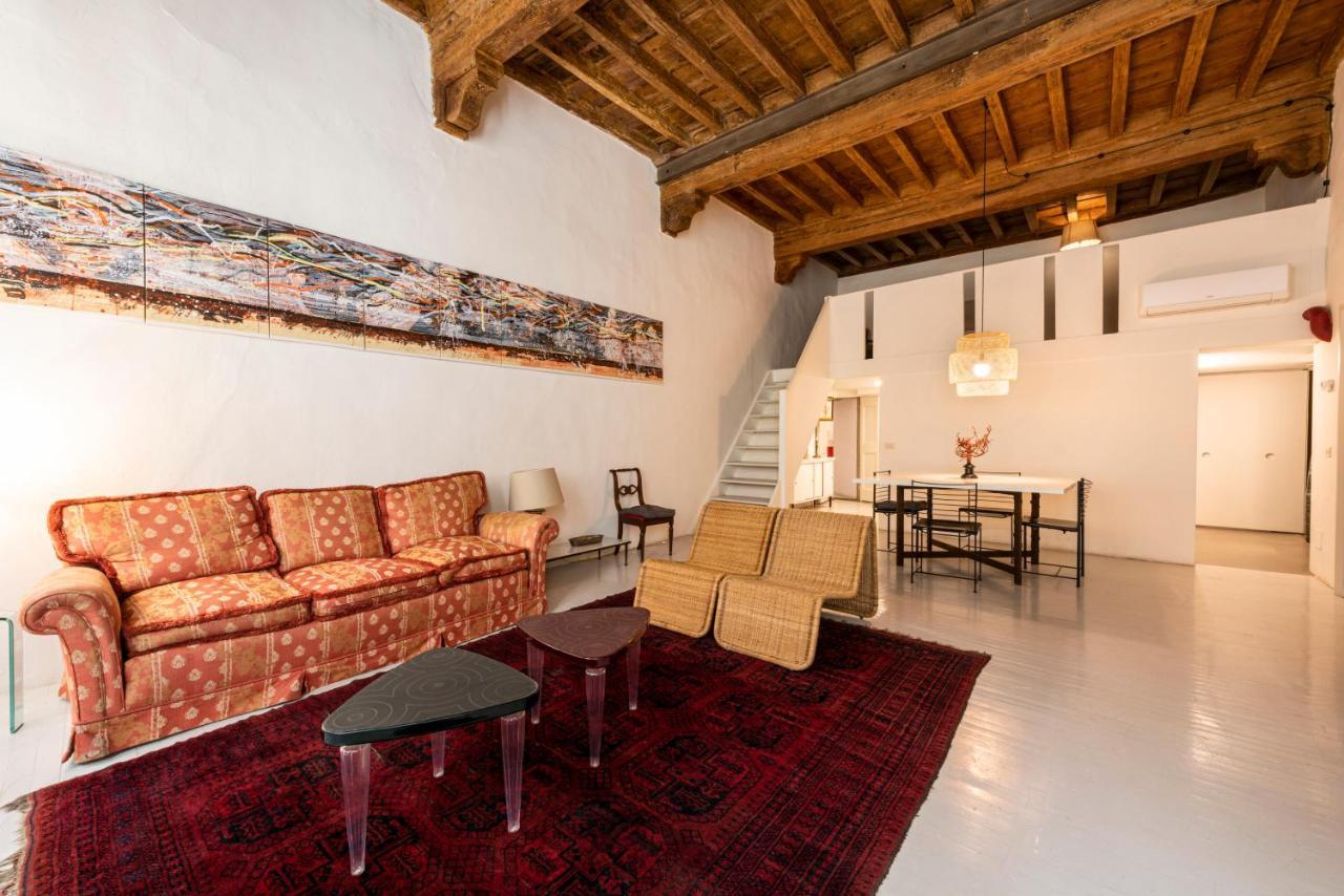 San House By Mmega * Florence