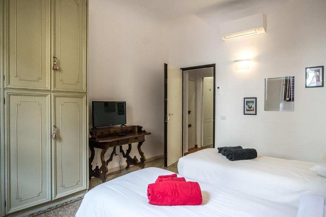 In An Close To The Train Station Alloggio in famiglia