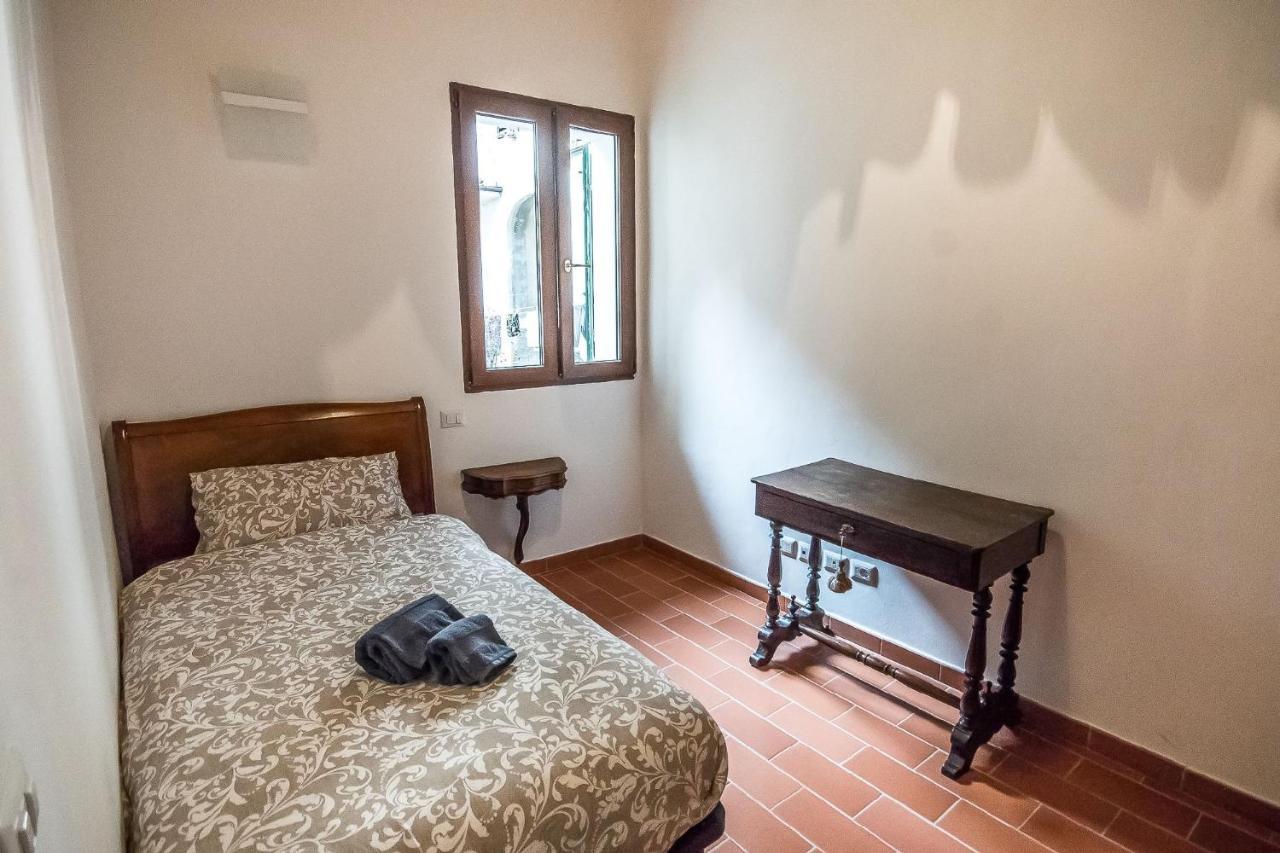 In An Close To The Train Station * Firenze