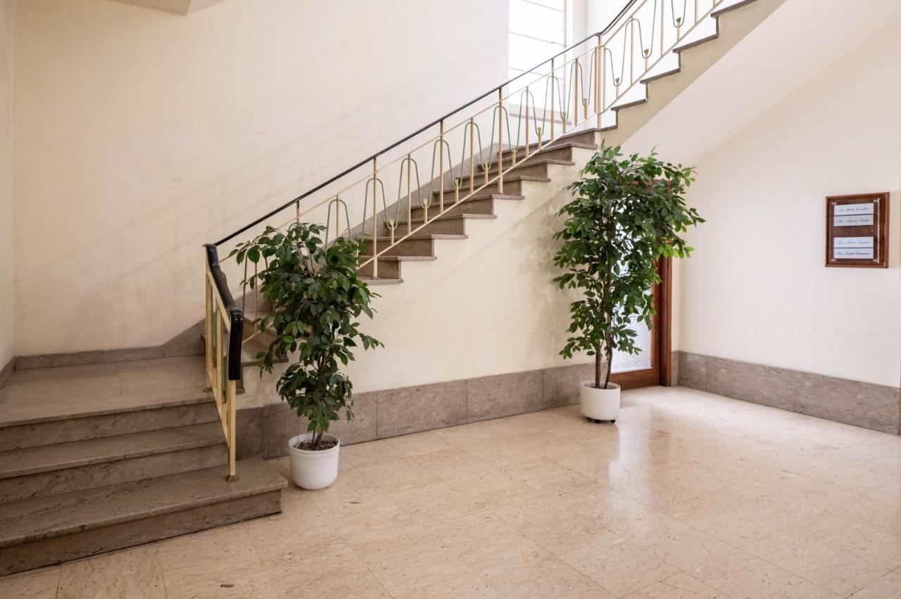 Apartment Terrace At 10 Mins From The Duomo - Homeunity Florence
