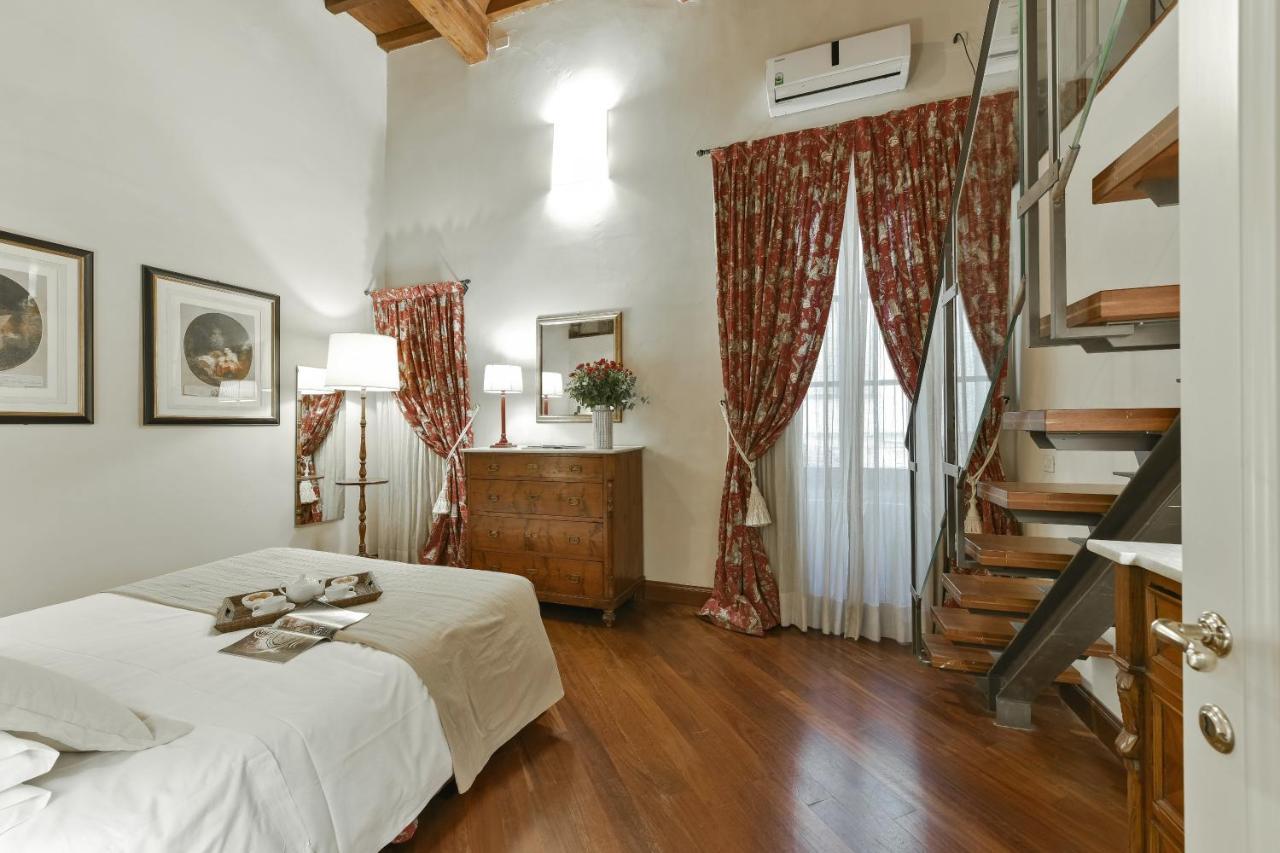 Apartment Raffaello With Fireplace In Oltrarno *