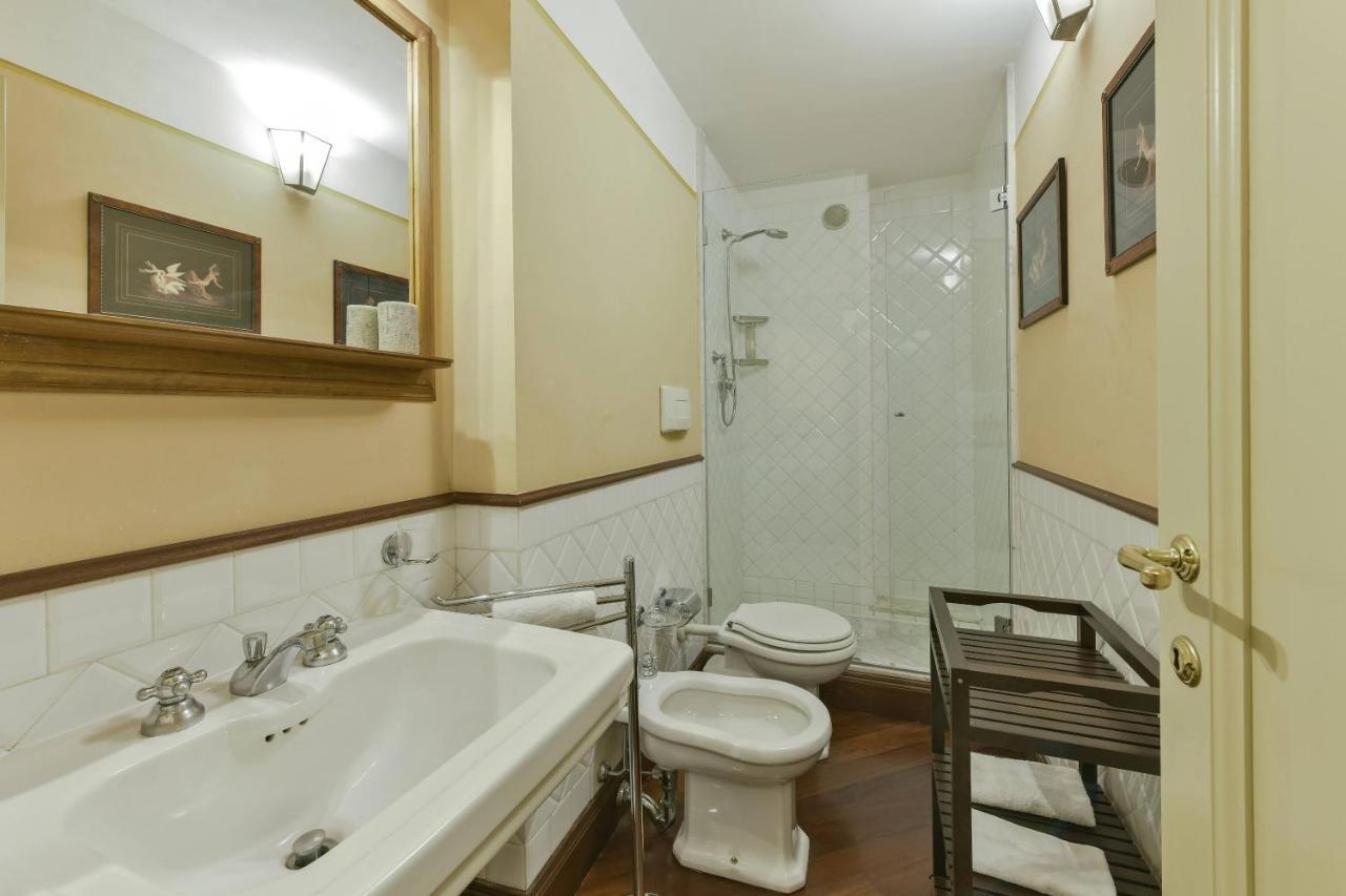 Apartment Raffaello With Fireplace In Oltrarno