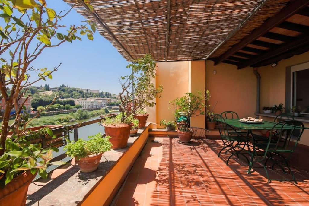 Apartment Florence- Biblioteca With View