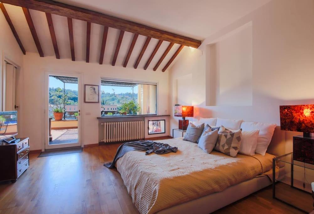 Apartment Florence- Biblioteca With View