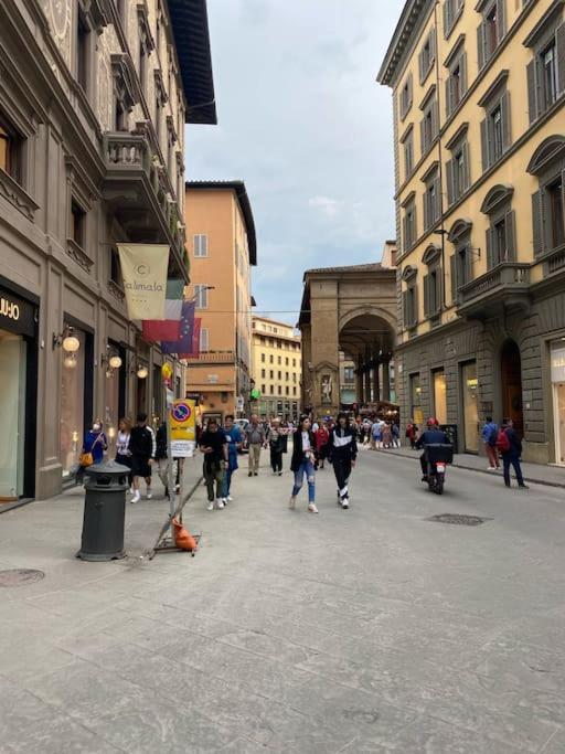 Ponte Vecchio Loft. *