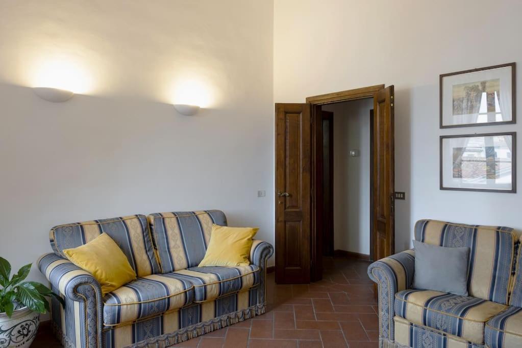 D/t Elegant & Spacious Flat 2' Walk Train Station * Firenze