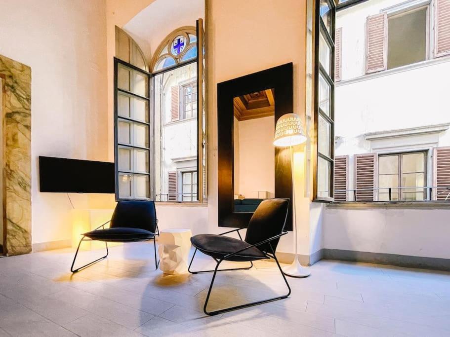 Ponte Vecchio Elegante Domus Apartment Florence