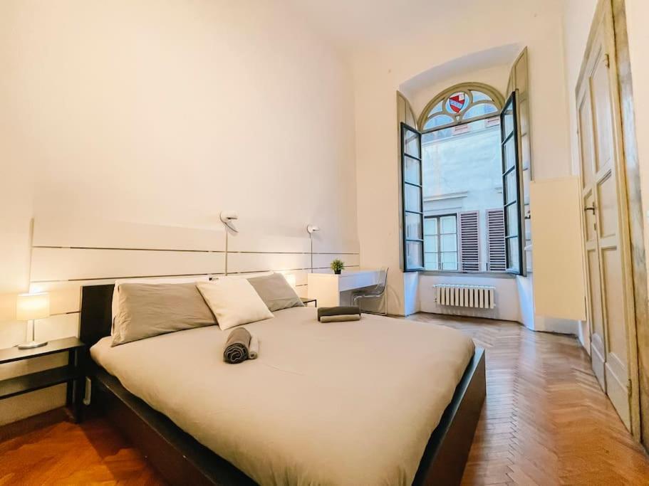 Ponte Vecchio Elegante Domus