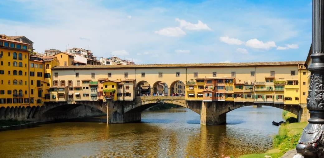 Ponte Vecchio Elegante Domus Apartment Florence