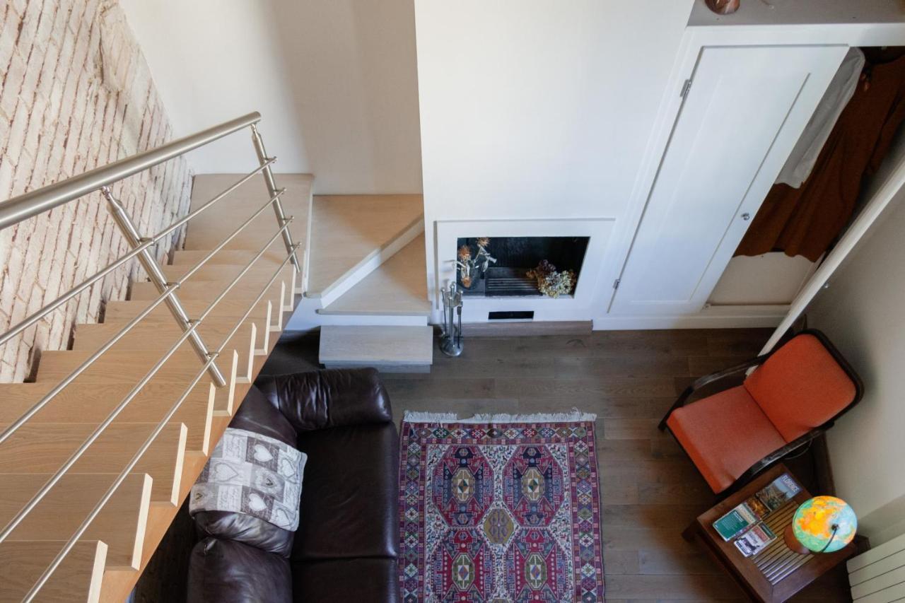 Bronzino Loft Apartment *