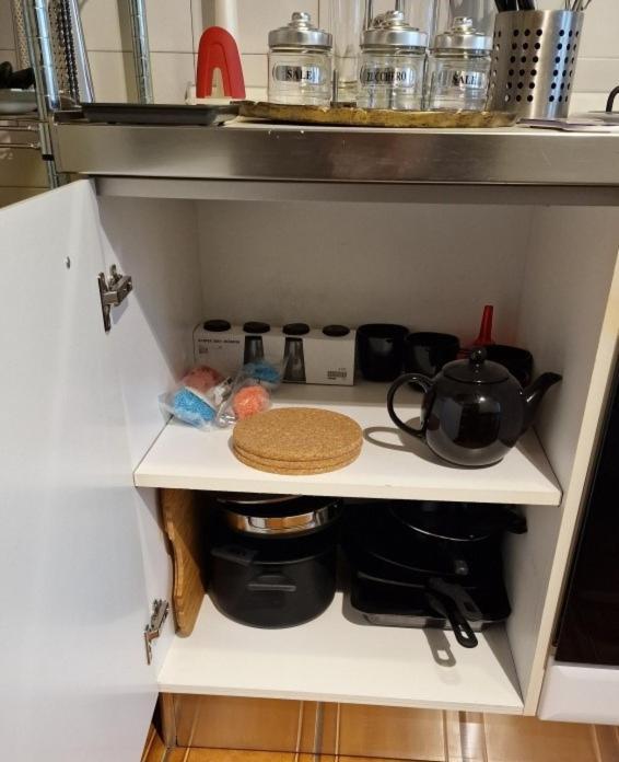 Cecchi's Gem Only Self Check-in Apartment