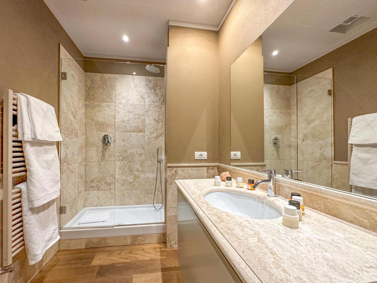 Apartment Penthouse In Palace Strozzi