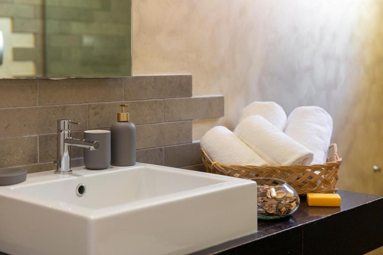 Guelfi Loft In A Historic Palace Appartamento