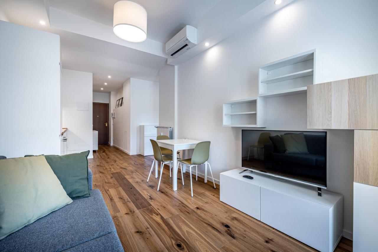 Yid Buonvicini Design In Out Of Ztl *