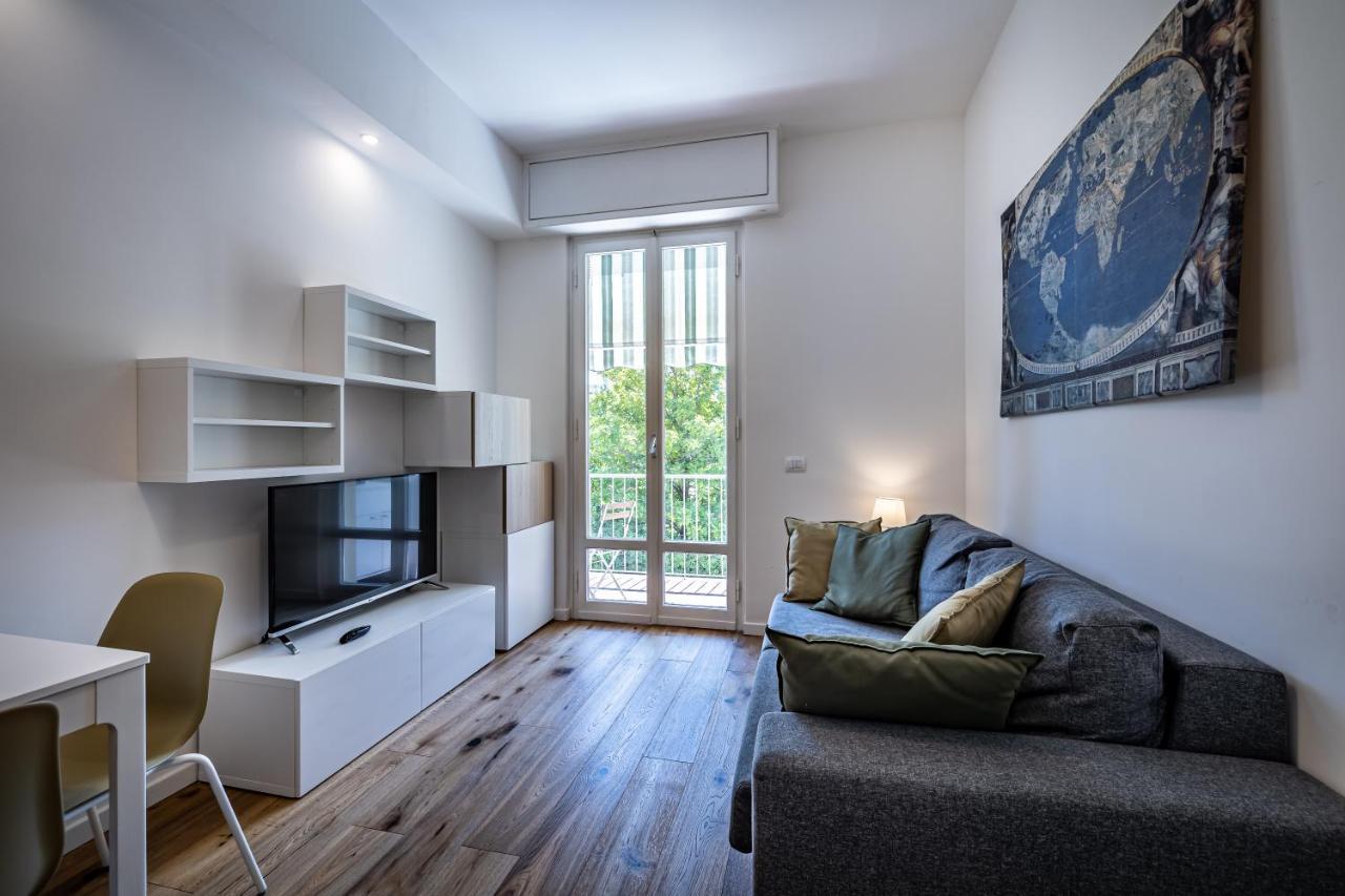 Yid Buonvicini Design In Out Of Ztl Apartment Florence