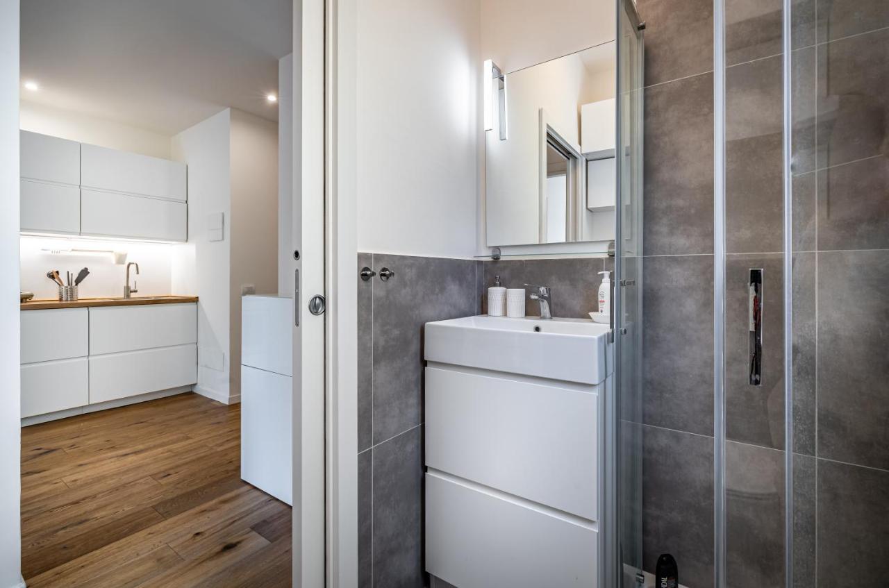 Yid Buonvicini Design In Out Of Ztl Apartment Florence