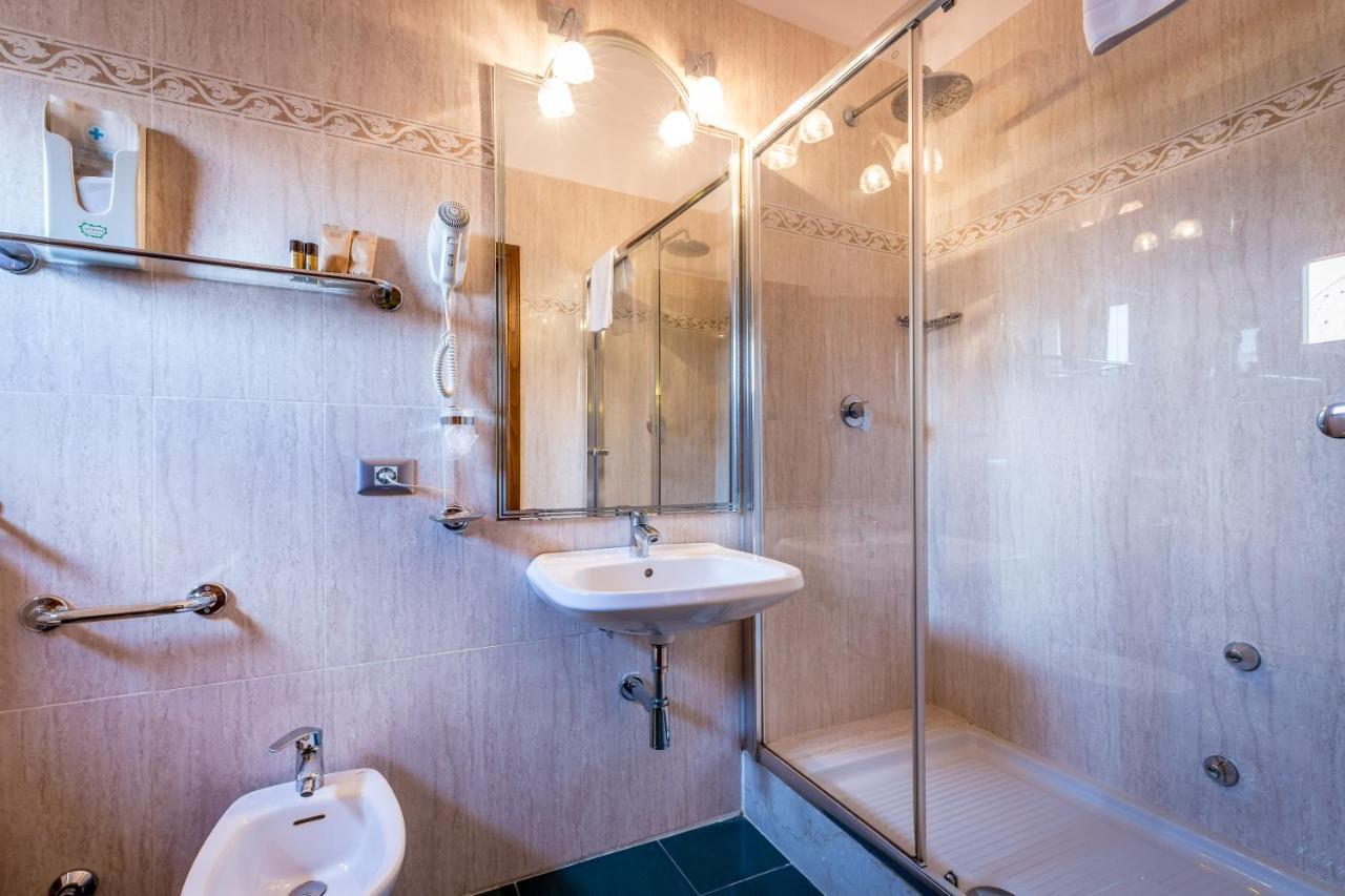 Love hotel Tuscany Love Delle Tele-firenze *