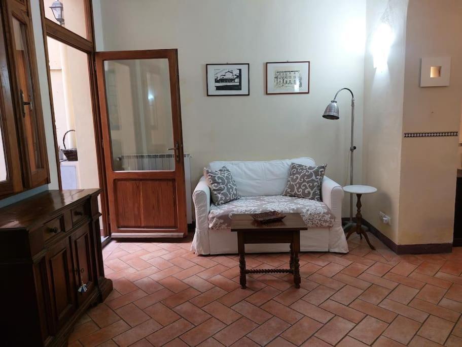 Appartamento Laura In The Heart Of Firenze