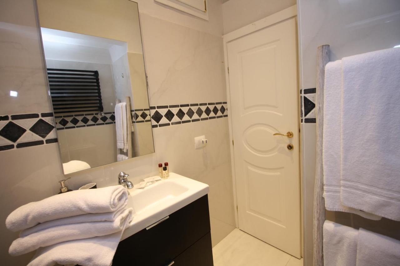 Homedoapartments Deluxe Terme Apartment Florence