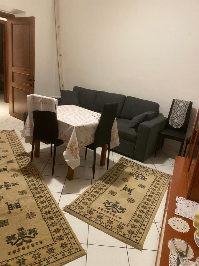 Resi Apartment *
