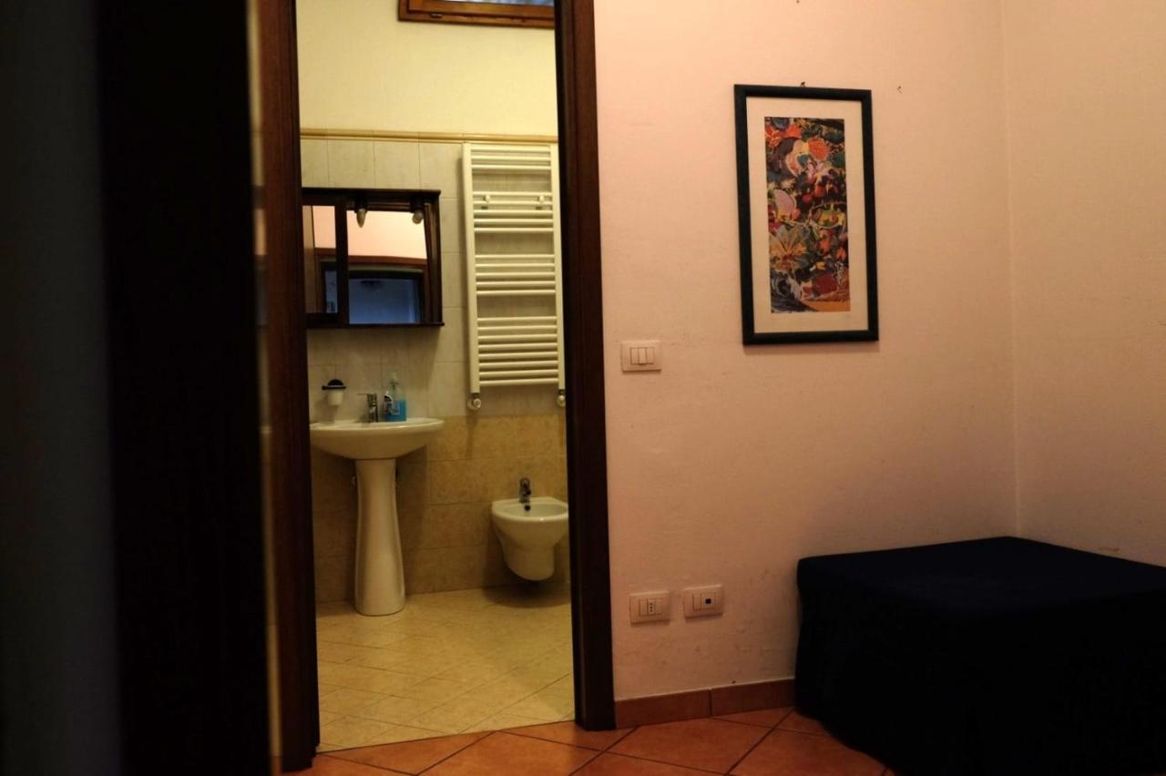Iris Casa Vacanza Apartment *