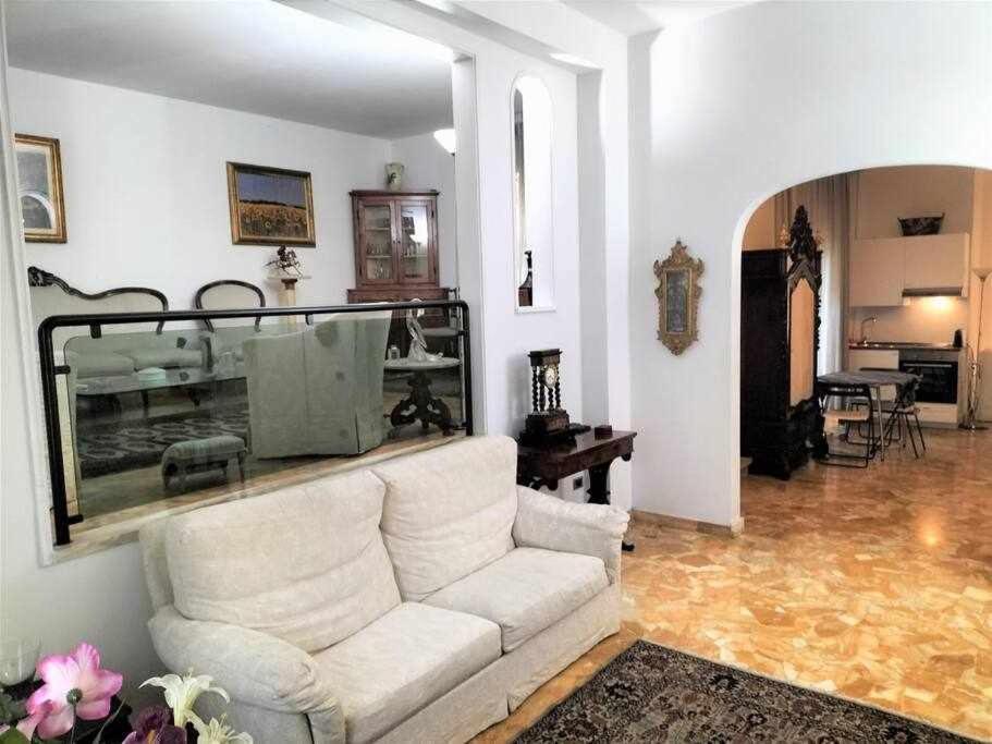 Appartamento Lorenzo Il Magnifico Elegant With Two Bedrooms Firenze