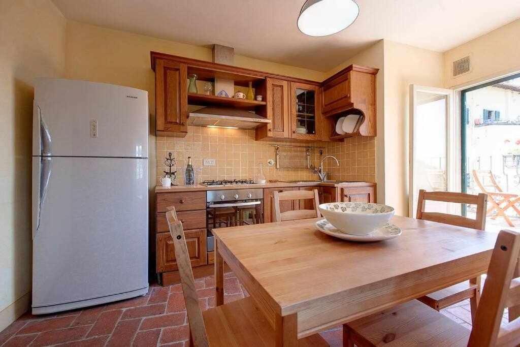 Elegante In Collina Apartment