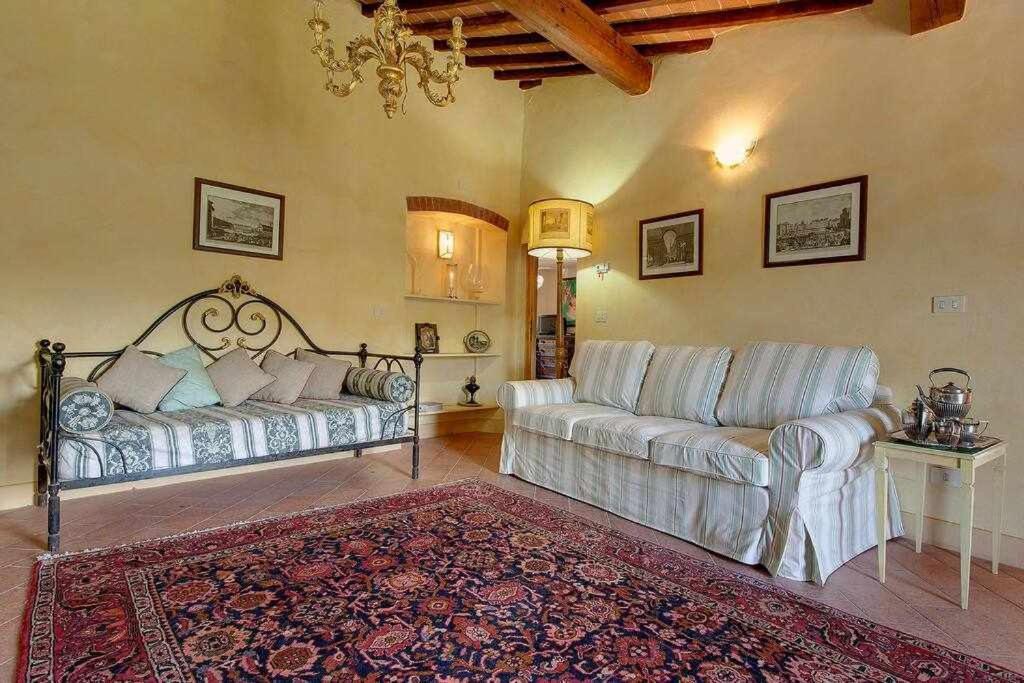 Elegante In Collina Apartment *