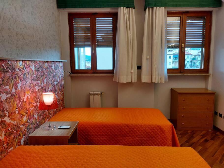 Lungarno 32 With Private Parking Florence