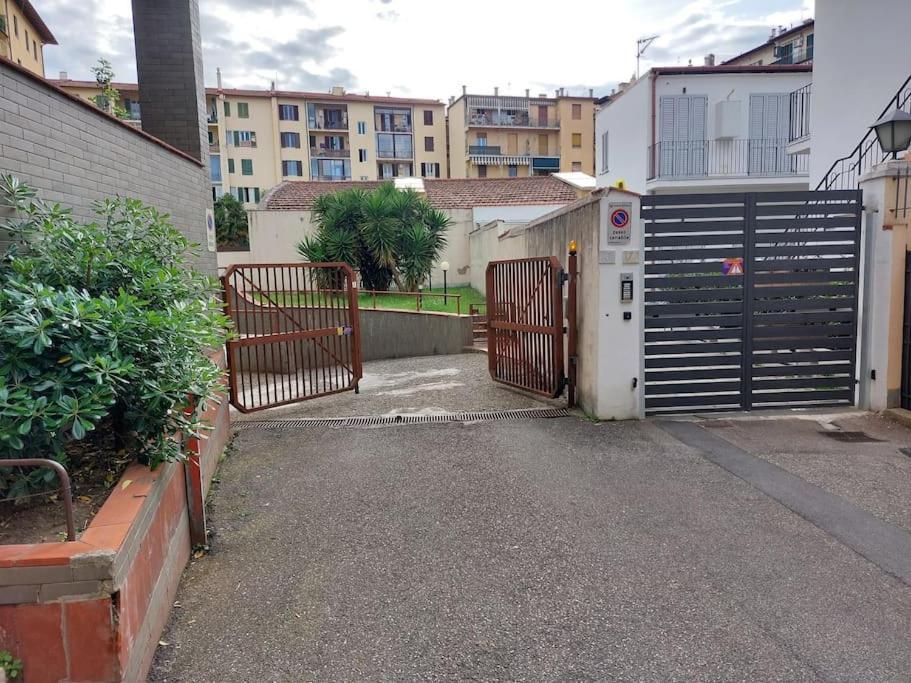 Lungarno 32 With Private Parking Apartment *