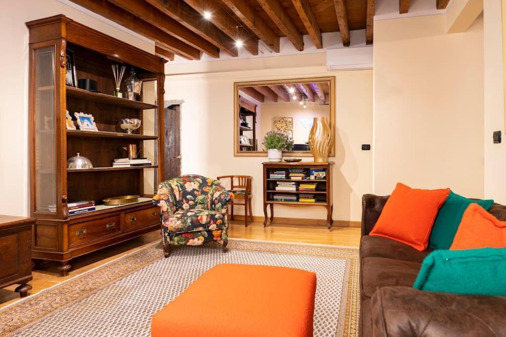 Apartment Diladdarno-florence Style
