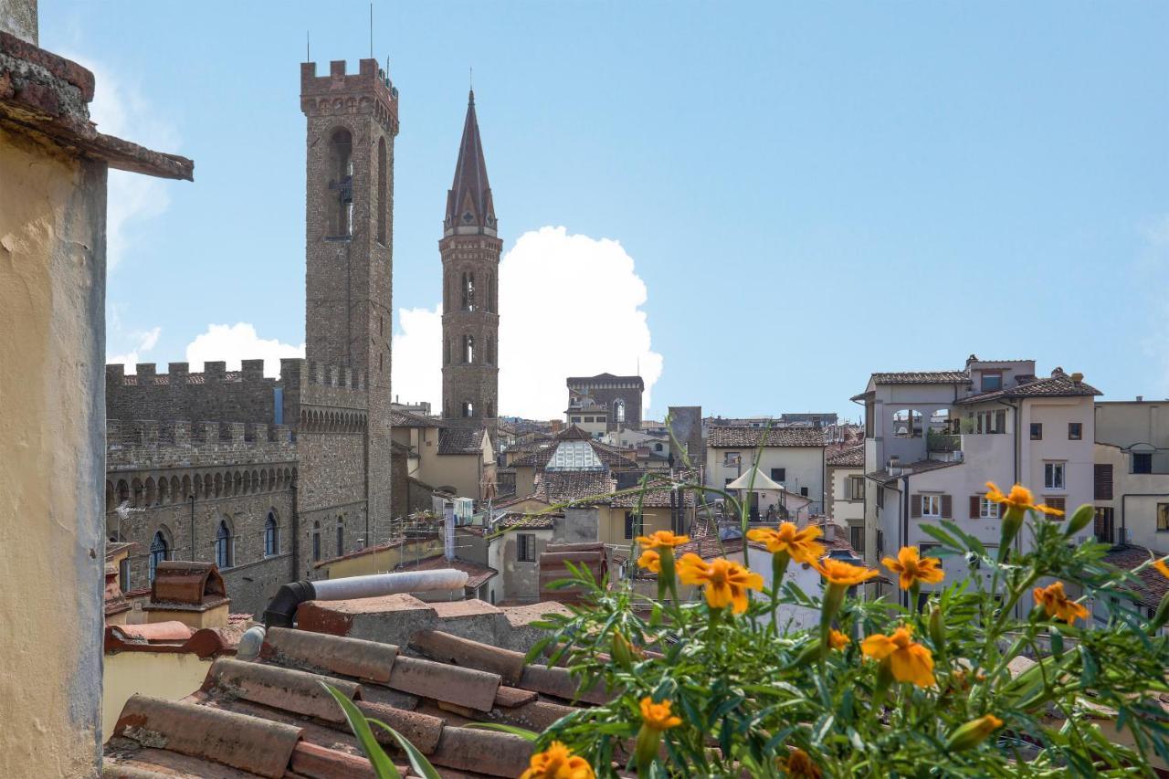 With Terrace Facing Duomo Apartment