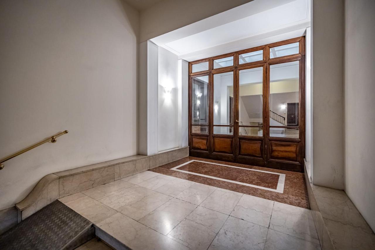 Yid Lamarmora Luxury Contemporary Apartment *