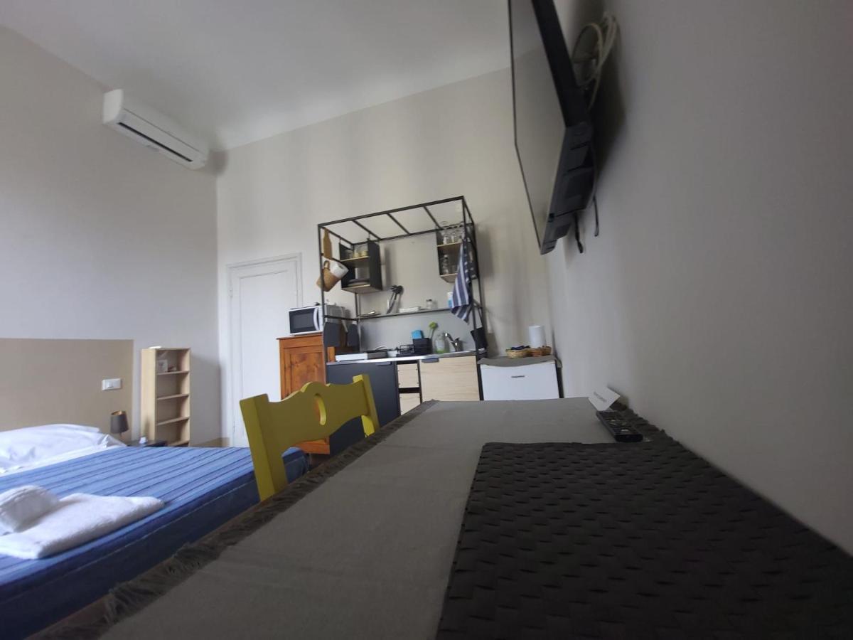 Homely Flat 10 Minutes From The Centre *