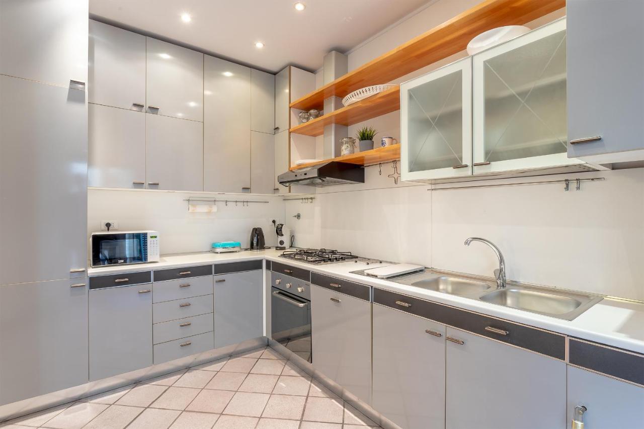 La Perla Del Borgo Apartment *
