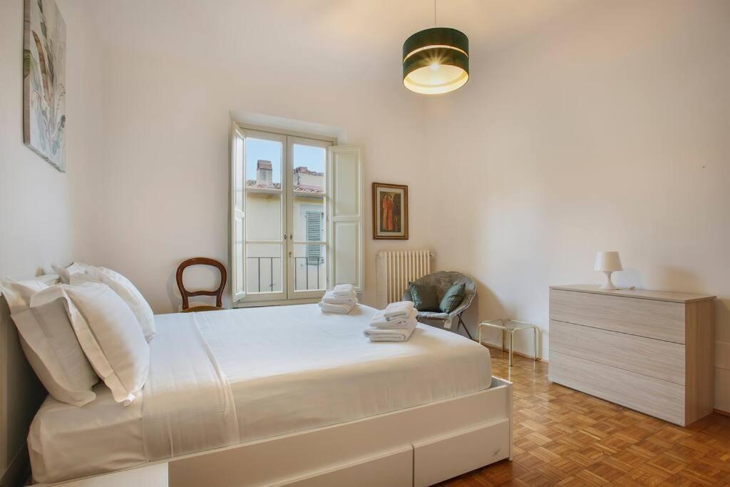 Apartment Palazzo Borghese 2 Bedroom *