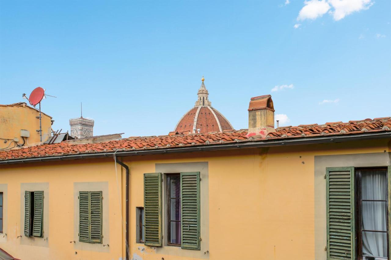 Palazzo Borghese 2 Bedroom Apartment *