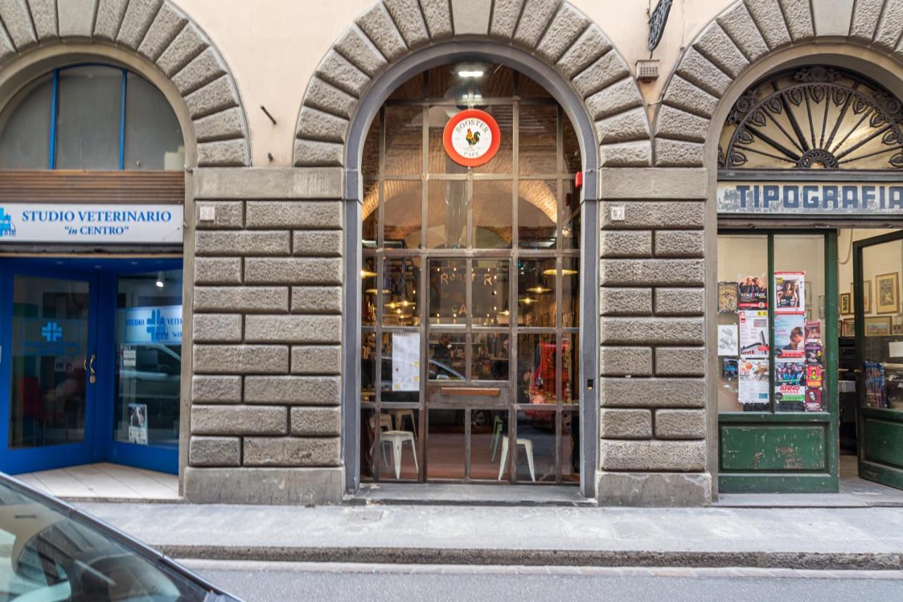 Tra Il Duomo E Il Teatro La Pergola * Florence