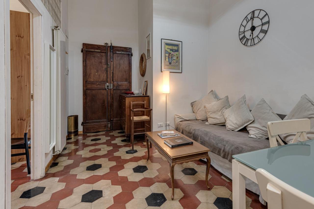 Eclectic In Santa Croce Apartment *