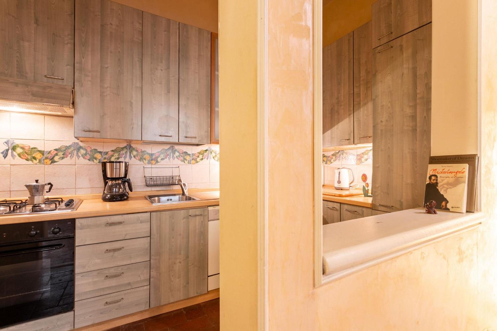 Antonino By Halldis Apartment