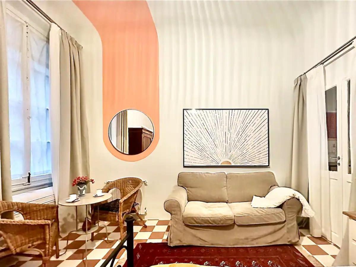 Raffaelli Travel Close San Frediano Firenze