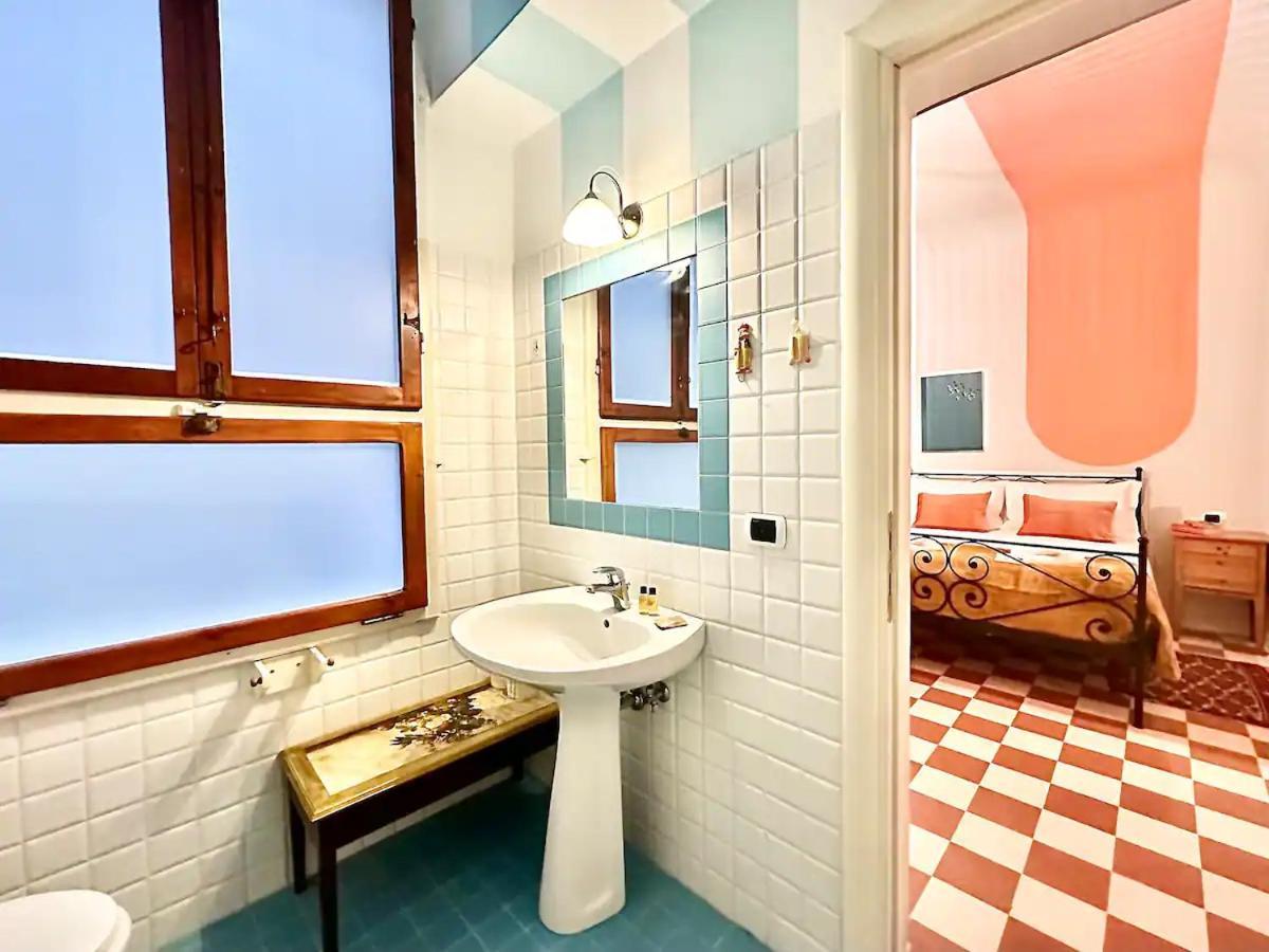 Affittacamere Raffaelli Travel Close San Frediano