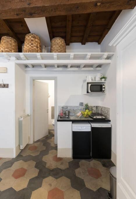 Keys Of Italy - F5 - Fiesolana 24 - Santa Croce One Bedroom Flat 2 To 4 Guests * Firenze