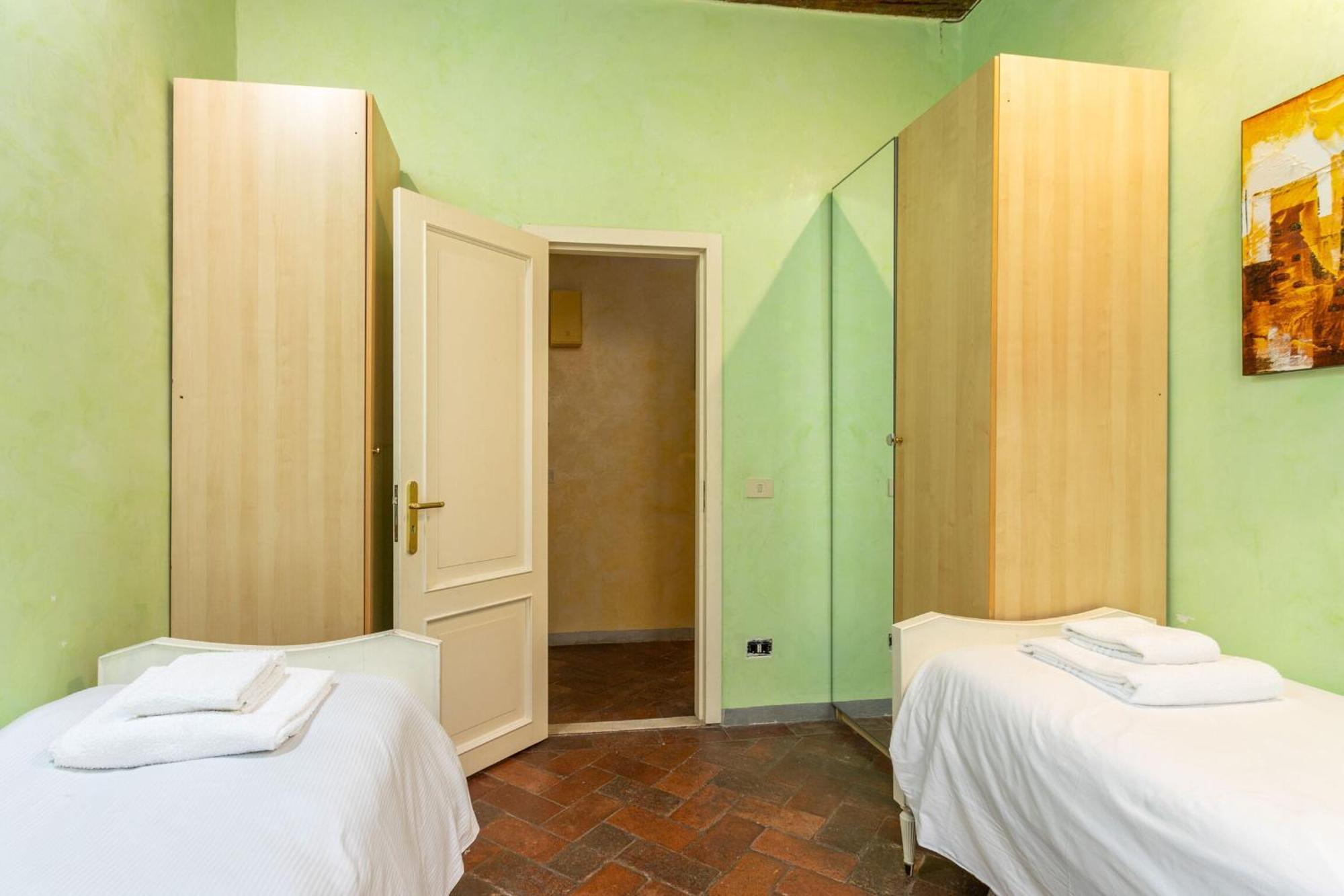 Antonino By Halldis Apartment