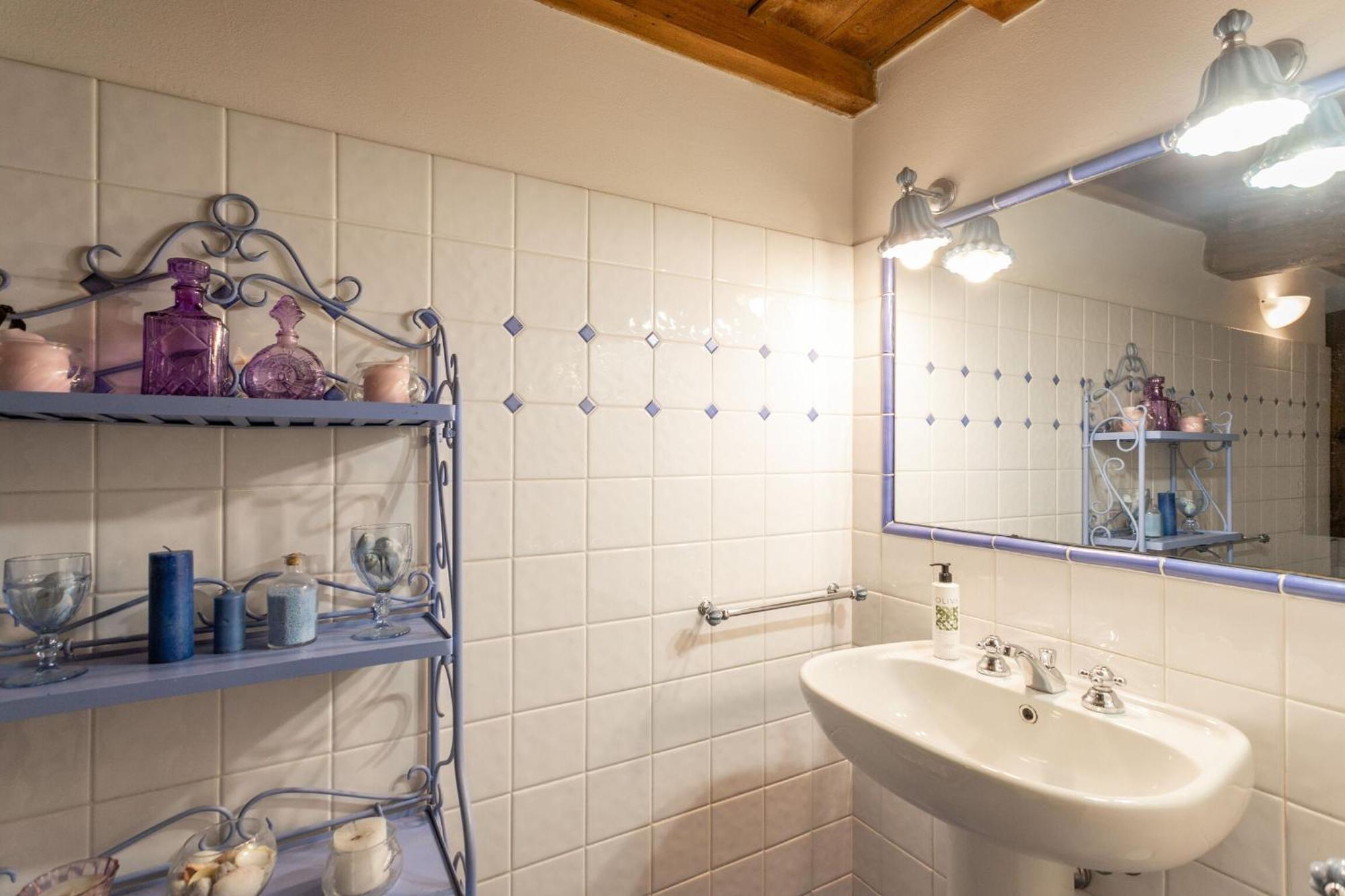 Carlotta Apartment