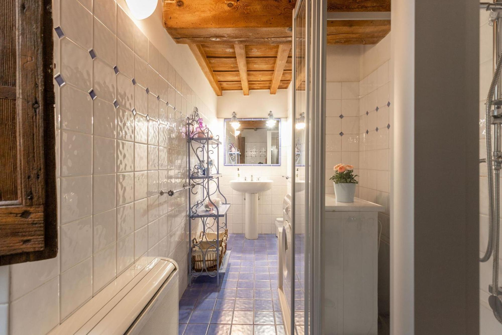 Carlotta Apartment