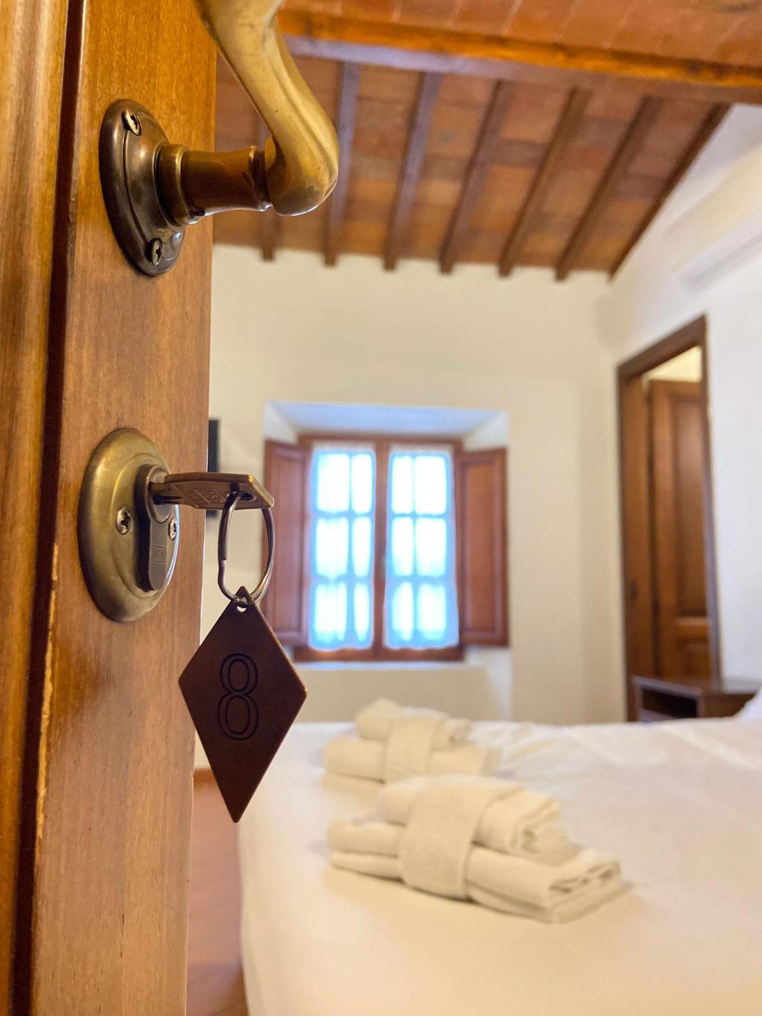 Bed & Breakfast Casale Dei Cento Acri 2*