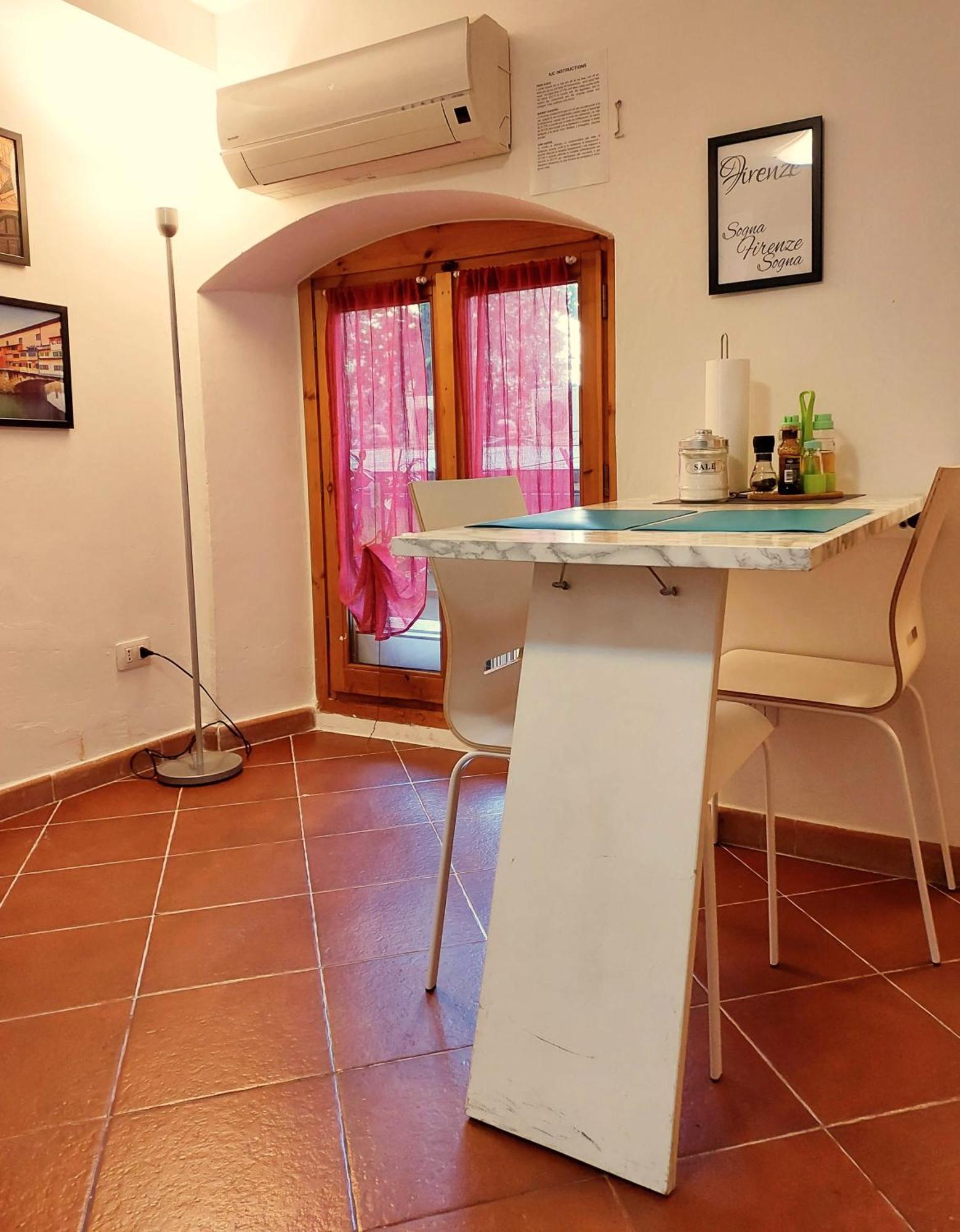 The Smart Choice Apartment *