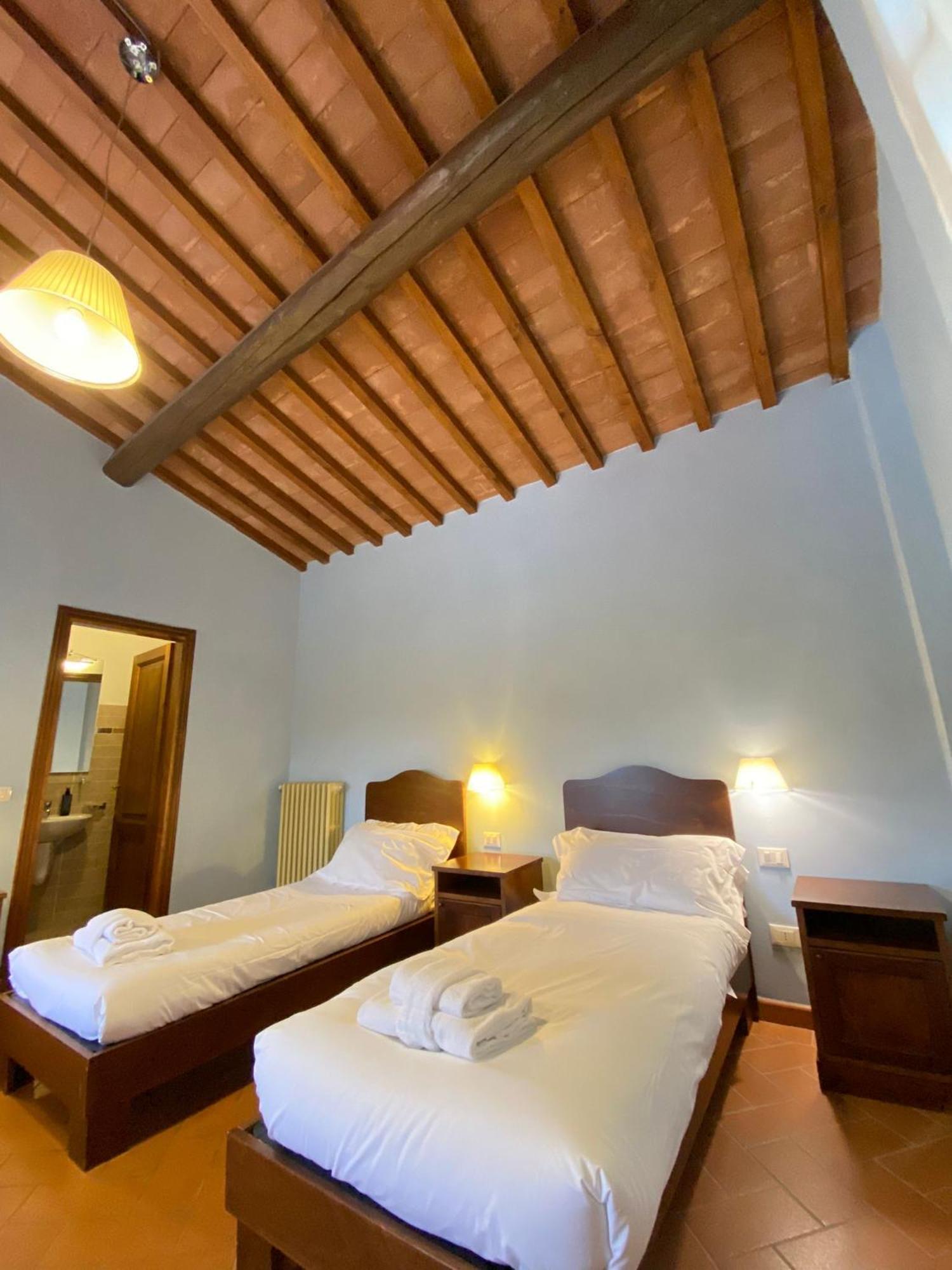 Casale Dei Cento Acri Bed & Breakfast 2*