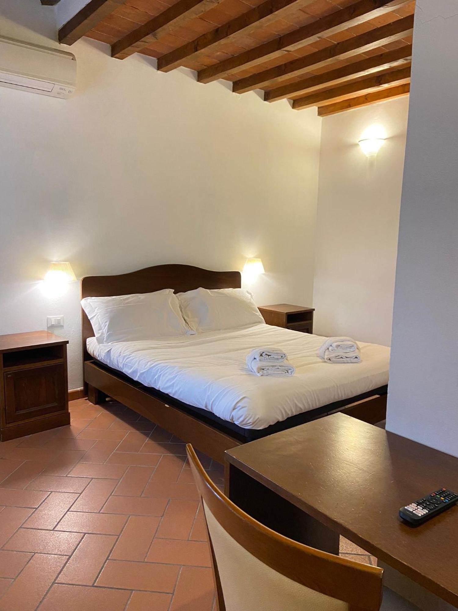 Casale Dei Cento Acri 2*